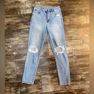 American Eagle Outfitters Light Blue Distressed Boyfriend Jeans